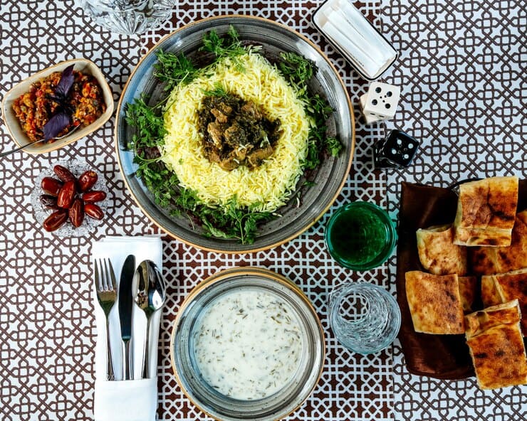 المطبخ السعودي تاريخ ونكهات لا تُنسى